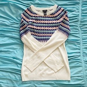 RUE21 White/Ivory Sweater Blue/Pink Pattern Size S